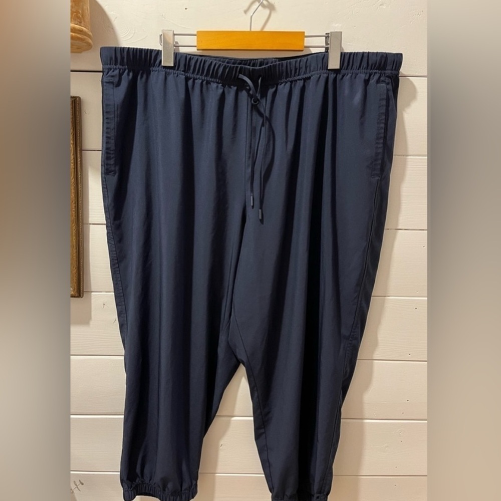 HYBA navy Ankle/Crop  light Joggers size 2x
